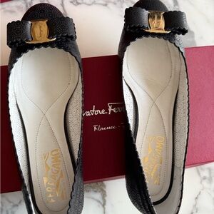 Salvatore Ferragamo Black Bow Flats 6.5